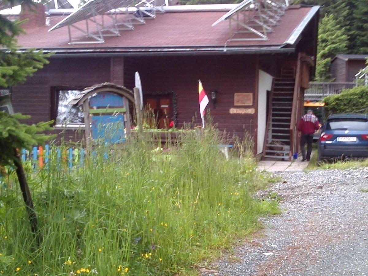 Apartamento Almhaus Florian Treffen Exterior foto