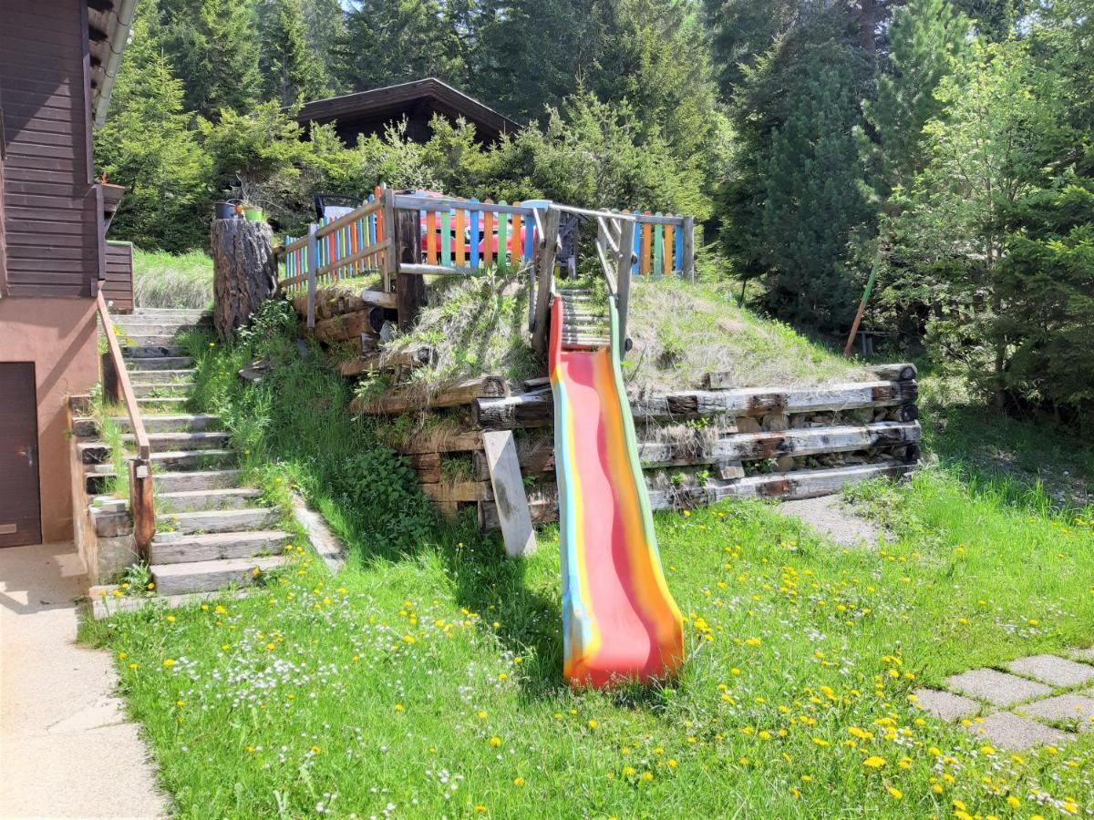 Apartamento Almhaus Florian Treffen Exterior foto