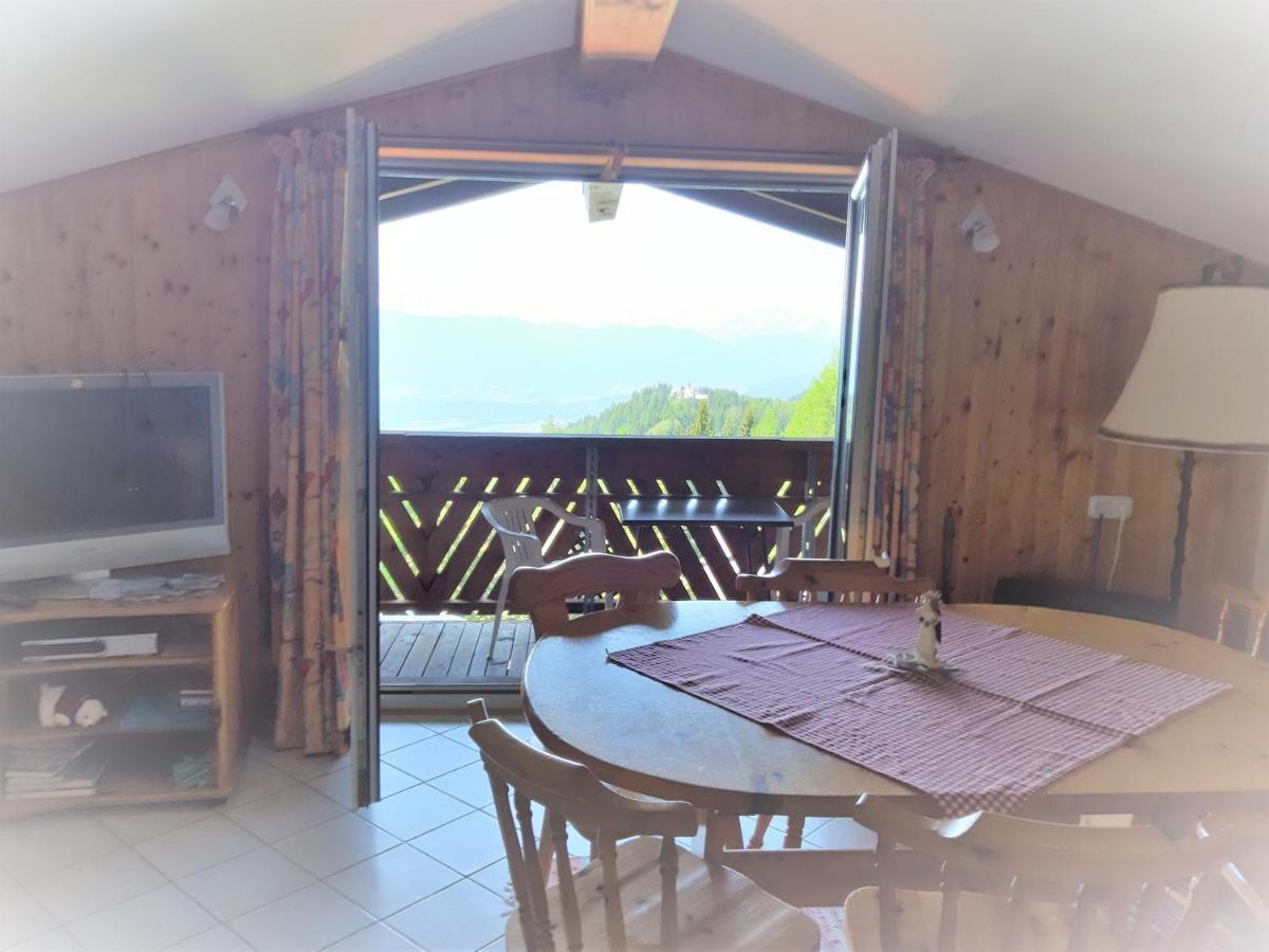 Apartamento Almhaus Florian Treffen Exterior foto