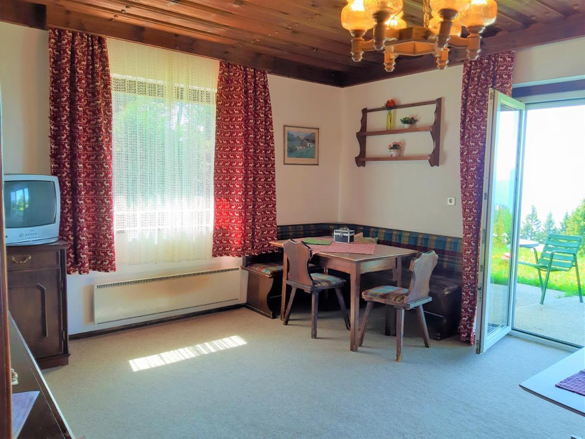 Apartamento Almhaus Florian Treffen Exterior foto