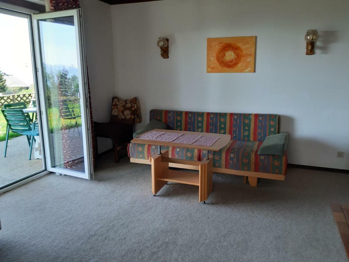 Apartamento Almhaus Florian Treffen Exterior foto