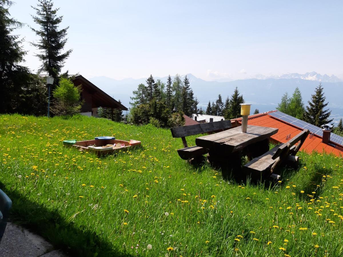 Apartamento Almhaus Florian Treffen Exterior foto