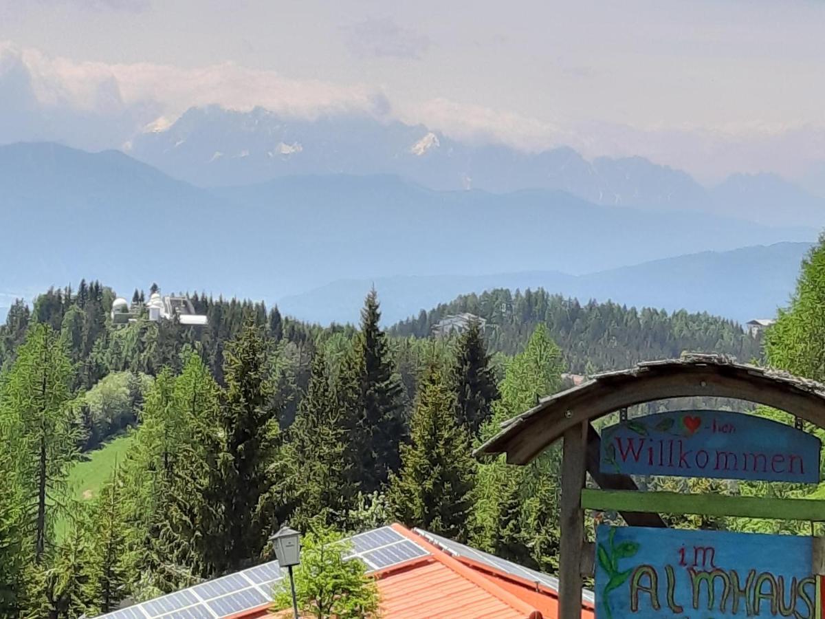 Apartamento Almhaus Florian Treffen Exterior foto