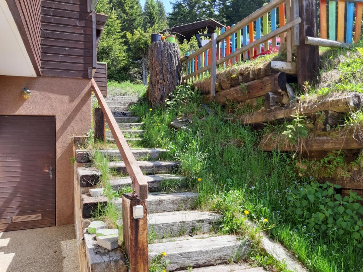Apartamento Almhaus Florian Treffen Exterior foto