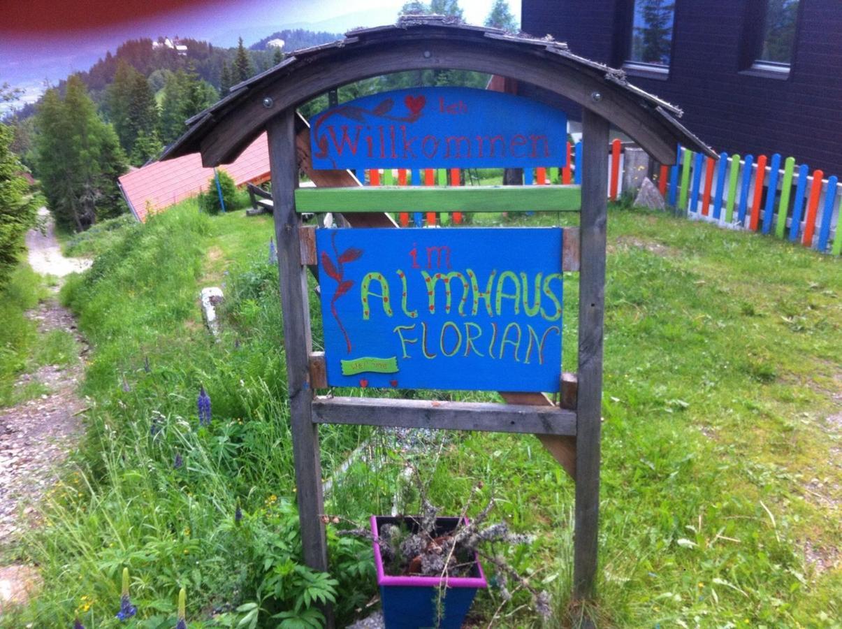 Apartamento Almhaus Florian Treffen Exterior foto